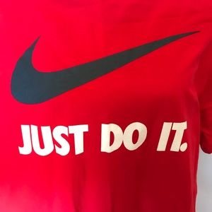 Nike ‘just do it’ T-shirt!
